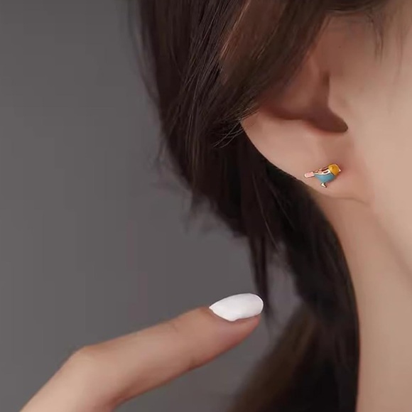 Colorful enamel bird post earrings 🦜🩵 ll - Picture 2 of 3